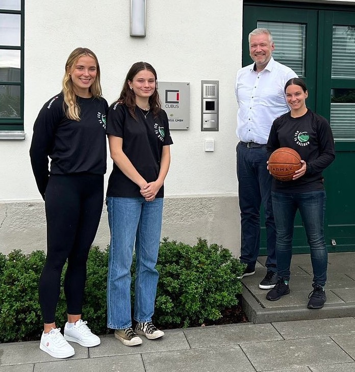 Saison 2022/2023: Region USV TU Dresden, Jörn Müller als Sponsor der Firma CUBUS Immobilien GmbH