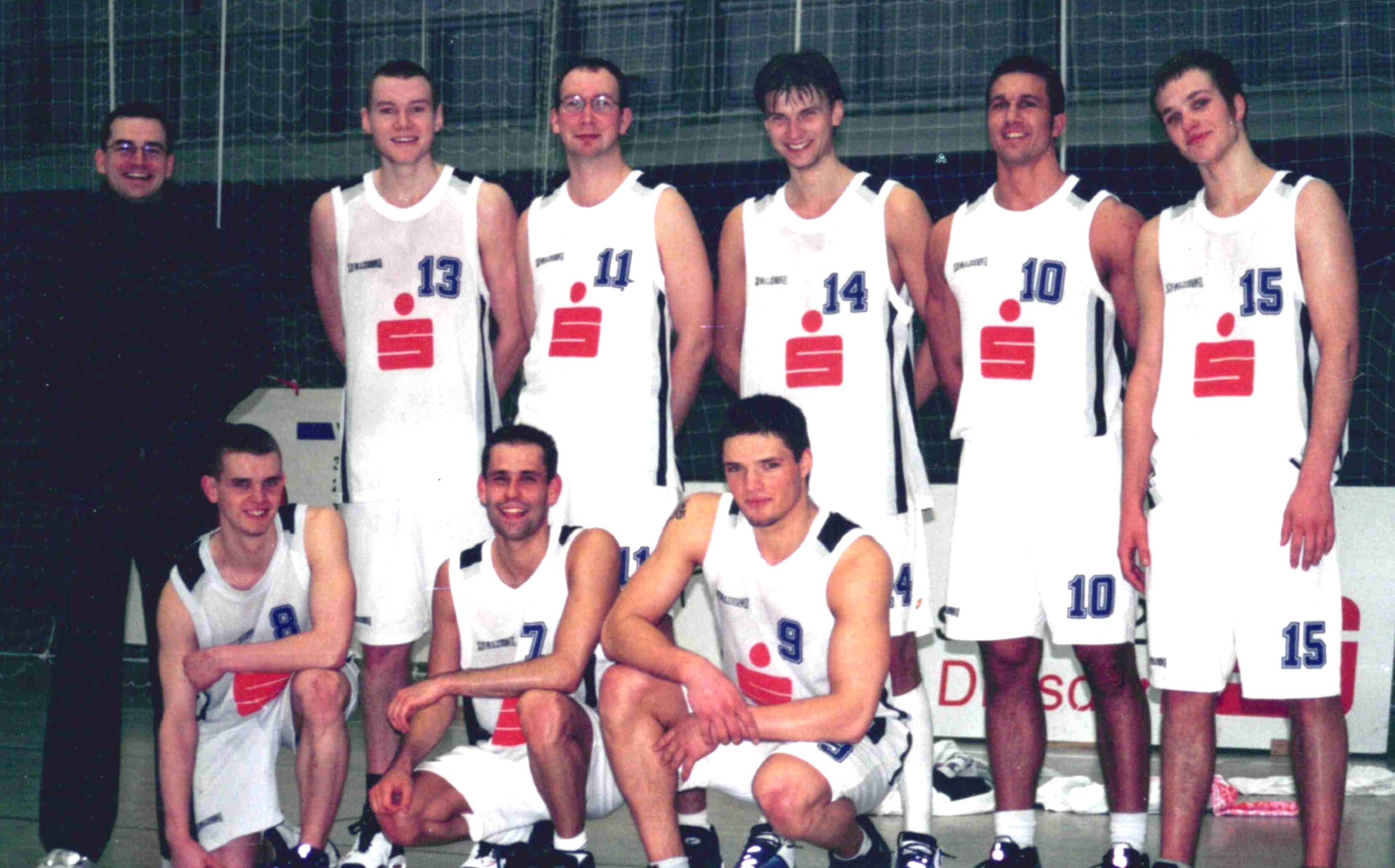 Saison 2000/2001: Regio Dresden Demons, Jörn Müller (13) mit Trainer Stefan Eichler (11) und Co-Trainer Henryk Schoder (links).